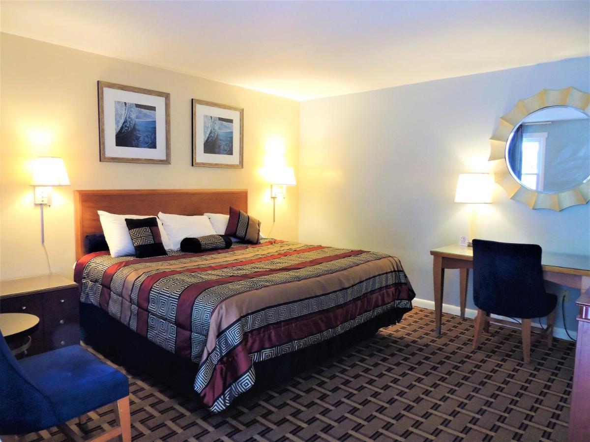 Windsor Motel Ґротон Екстер'єр фото
