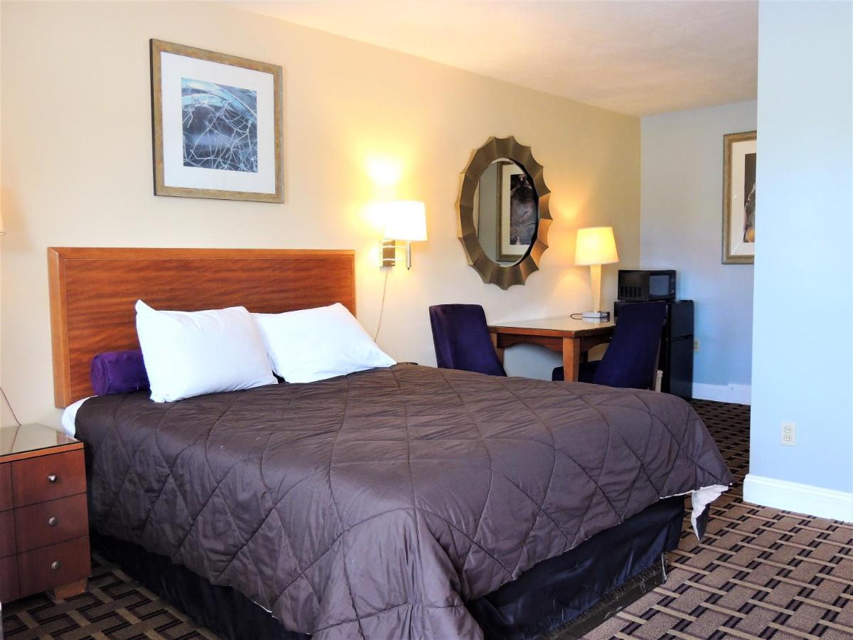 Windsor Motel Ґротон Екстер'єр фото
