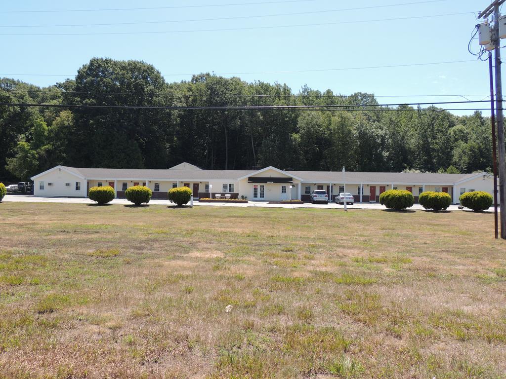 Windsor Motel Ґротон Екстер'єр фото